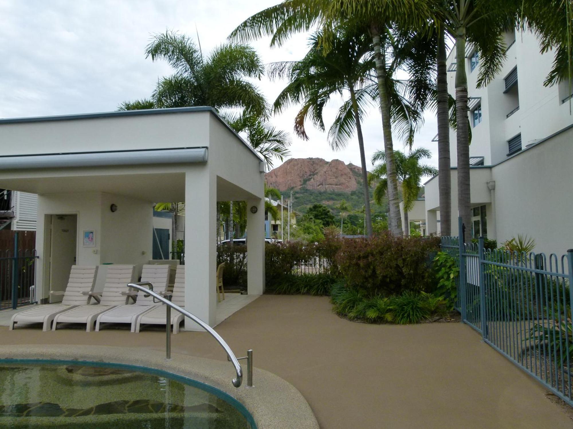 Madison Ocean Breeze Apartments Townsville Exterior foto